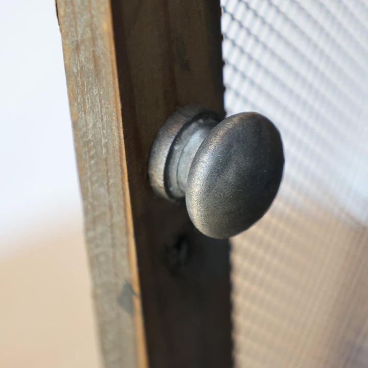 Garde-manger en bois recyclé