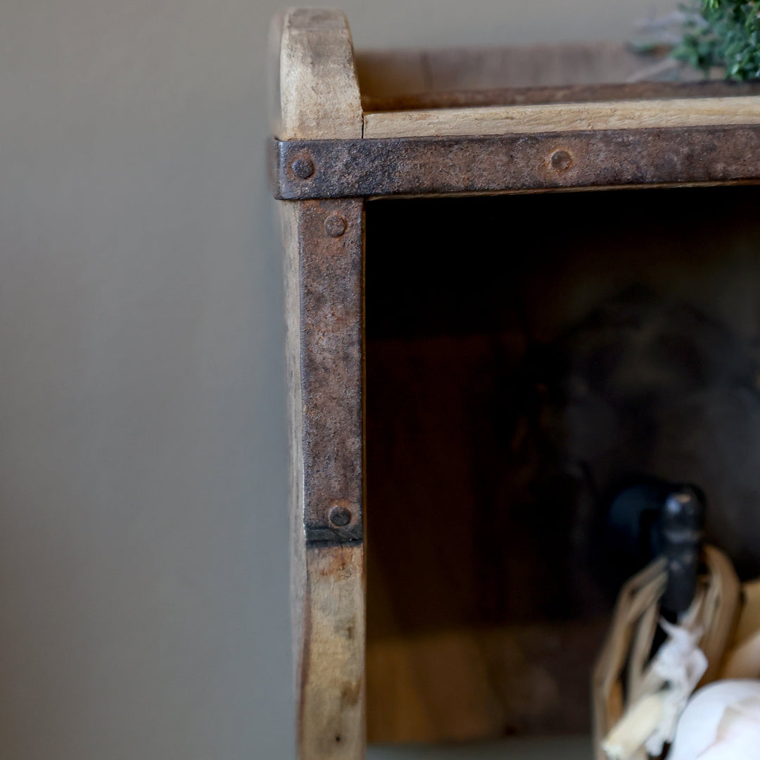 Crochet mural en bois recyclé – Modèle Grimaud