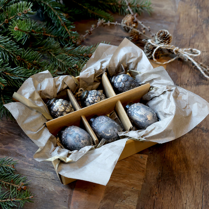 Set de 6 boules de Noël en forme de glands – Chic Antique – verre moka