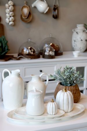 Cruche blanche en céramique – Série Provence – H20 cm – Chic Antique (Danemark)