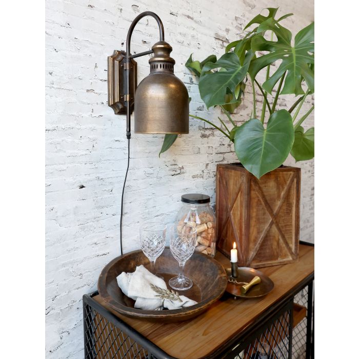 Lampe murale fer décor laiton antique – H38 cm – Chic Antique (Danemark) – Douille E27