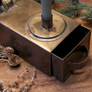 Boîte avec tiroir et bougeoir chic antique – Fer décor laiton + 2 bougies offertes