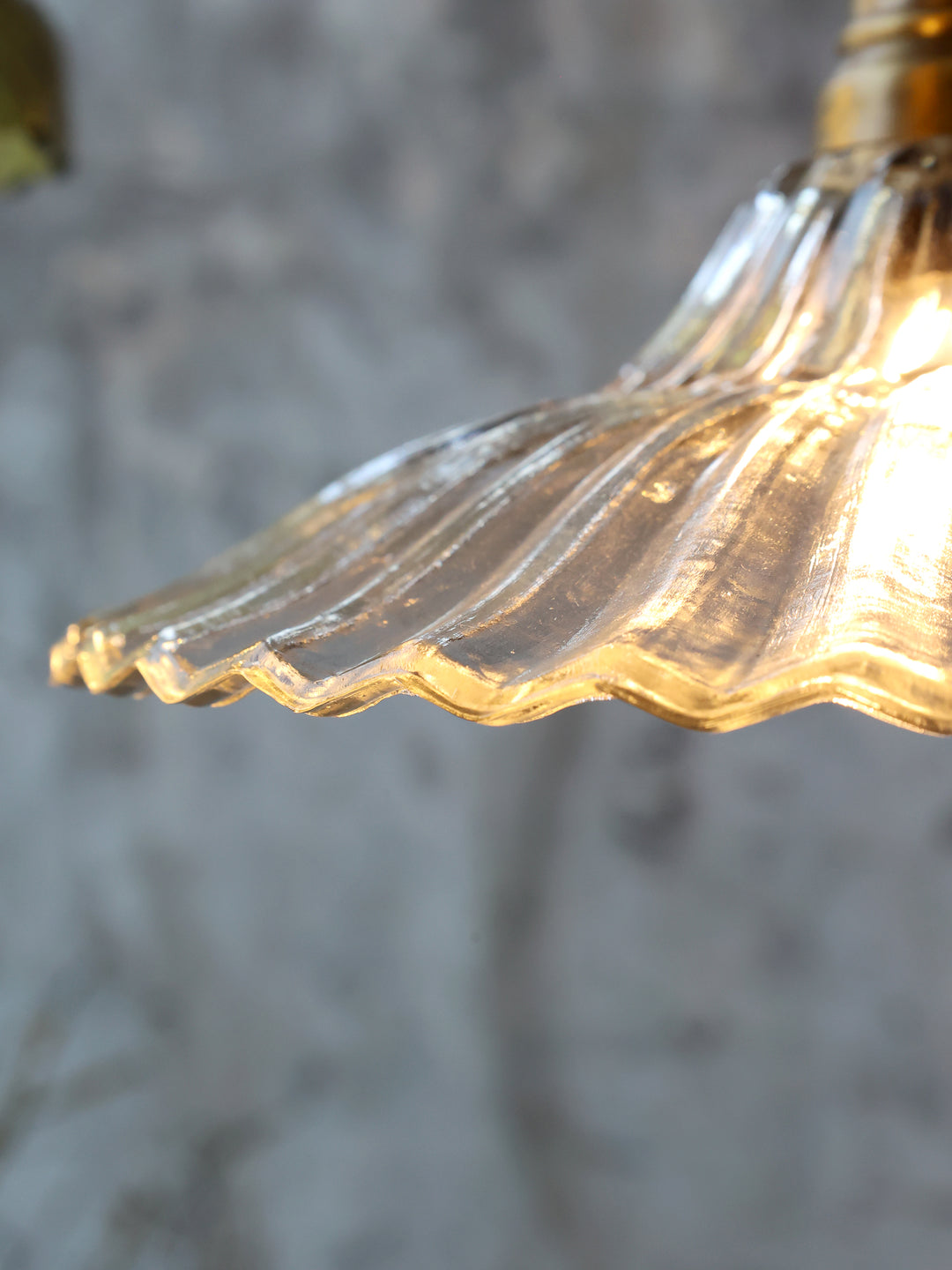 Suspension en verre et laiton – H14 x D26 cm – câble tissu 2 m – Douille E27