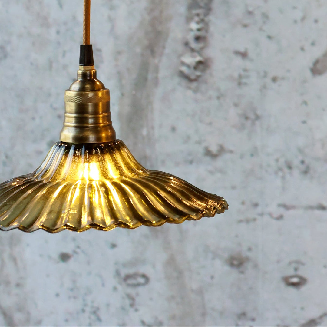 Lampe avec plateau en laiton – Olive – H14 × D26 cm Coup de 💚