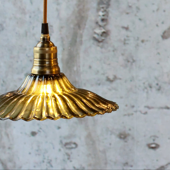 Lampe avec plateau en laiton – Olive – H14 × D26 cm Coup de 💚