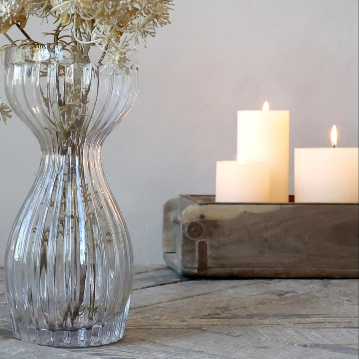 Vase Amaryllis transparent avec rainures – Chic Antique – Vase intemporel élégant H25 cm Ø12 cm