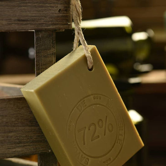 Tranche de savon de Marseille sur corde - Savonitto -