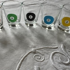 🎱 Lot de 9 verres à digestif vintage – design boules de billard (années 60–70)