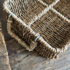 Plateau vintage compartimenté en fibres naturelles