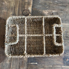 Plateau vintage compartimenté en fibres naturelles