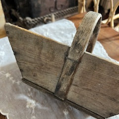 Ancien panier de vignerons en bois