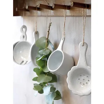 Passoire à thé , porcelaine vieillie - Déco Nord Sud